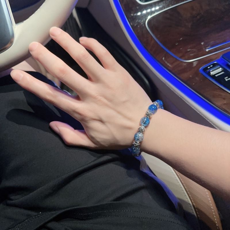 chr1st1an D10r bracelets